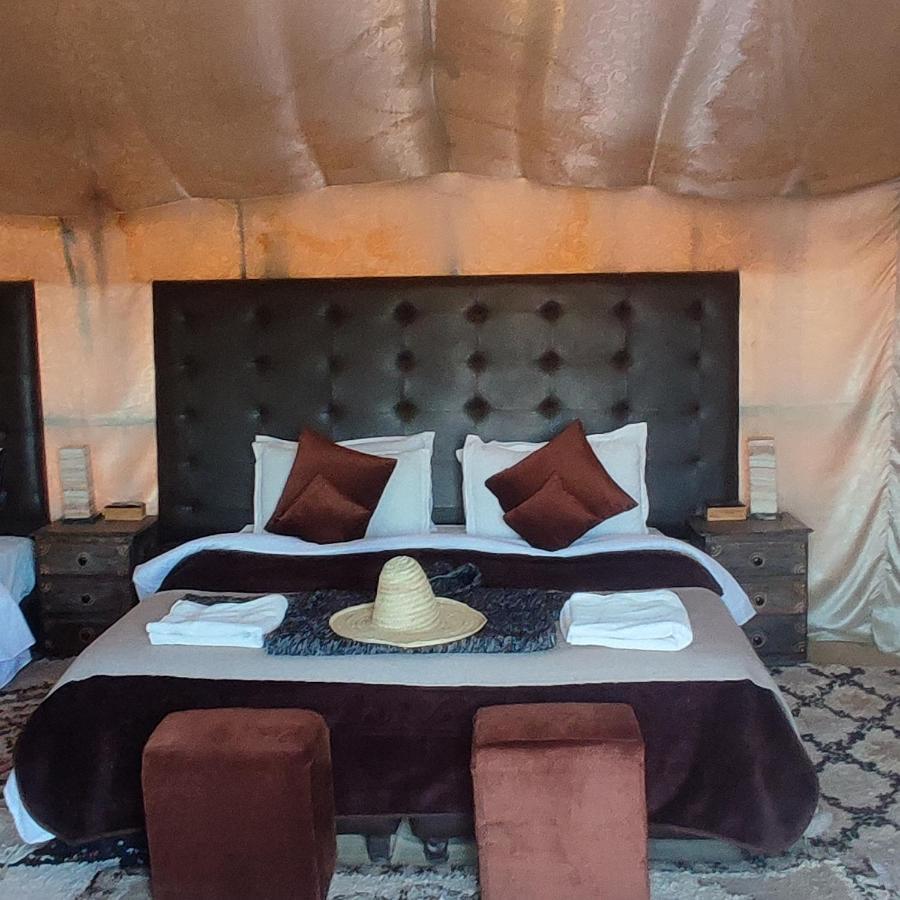 Overnight Luxury Camp Merzouga Bagian luar foto